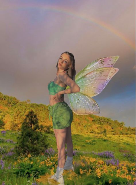 #fairycore #baddie #outfit #fashion #edit #fairy #wings #lgbtq🌈 Fairy Wings Outfit, Wings Outfit, Fairy Cowgirl, Baddie Outfit, 90’s Aesthetic, Cowgirl Aesthetic, Goblin Core, Fairy Clothes, Fairy Aesthetic