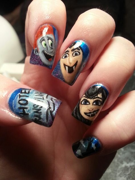 Hotel Transylvania. ..left hand Hotel Transylvania Nails Art, Hotel Transylvania Party, Cartoon Nails, Hotel Transylvania, Halloween Nail, Halloween Nail Art, Funky Nails, Nails Ideas, Dracula