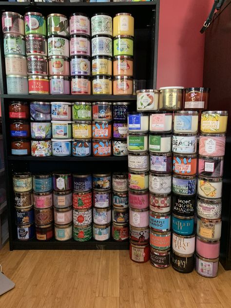 Candle Collection Storage, Candle Collection Display, Candle Jar Ideas, Bath And Body Works Collection, Candles Bath And Body Works, Bath And Body Works Candles, Lilin Aroma, Stock Pile, Candle Organization