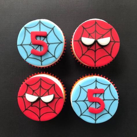 3rd Birthday Cupcakes, Spiderman 3rd Birthday, Spiderman Cupcake Toppers, Spiderman Cookies, Spiderman Cupcakes, Spiderman Birthday Cake, Cupcakes Birthday, Cakes Chocolate, Spiderman Birthday Party