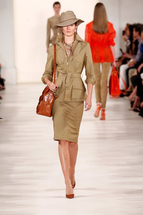 Ralph Lauren Spring 2015 Show | New York Fashion Week | POPSUGAR Fashion Ralph Lauren Spring 2015, Norfolk Jacket, Fashion Show Themes, Fashion Design Collection, Safari Jacket, Fashion Portfolio, Safari Style, Safari Theme, Spring Fashion Trends