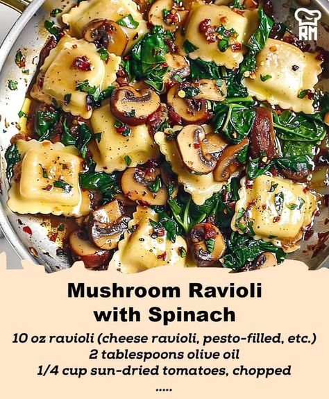 Easy Meatless Pasta, Spinach Mushroom Ravioli, Mushroom Ravioli Sauce, Ravioli Dinner Ideas, Ravioli With Spinach, Ravioli Sauce, Meatless Pasta, Spinach Ravioli, Mushroom Sauce Recipe