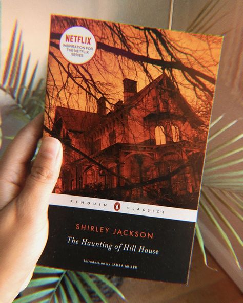 recents 📚 “The Haunting of Hill House” 5 stars. Must read. Can’t wait to read more Shirley Jackson. “Half of a Yellow Sun” A truly… Half Of A Yellow Sun, The Haunting Of Hill House, Haunting Of Hill House, Unorganized Idea, Shirley Jackson, Book Bucket, Reading Motivation, Penguin Classics, The Haunting