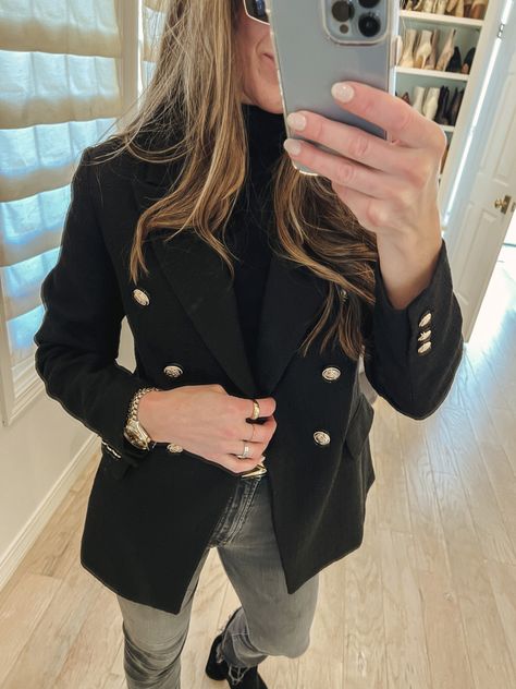 Boucle Blazer fall outfit idea affordable fashion affordable style H&M fashion style Black Boucle Blazer Outfit, H&m Blazer, Boucle Blazer Outfit, Mom Winter Outfits, Jeans Work Outfit, Mom Outfits Winter, Jeans Outfit For Work, Blazer Outfit, Style Blogger