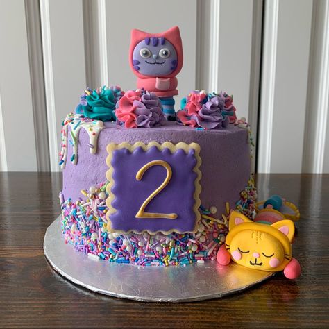 Gabbys Dollhouse Birthday Cake, Dollhouse Birthday Cake, Gabbys Dollhouse Cake, Gabbys Dollhouse Birthday, Dj Catnip, Pictures Of Cakes, Birthday Cake For Cat, Donut Themed Birthday Party, Birthday Party Treats