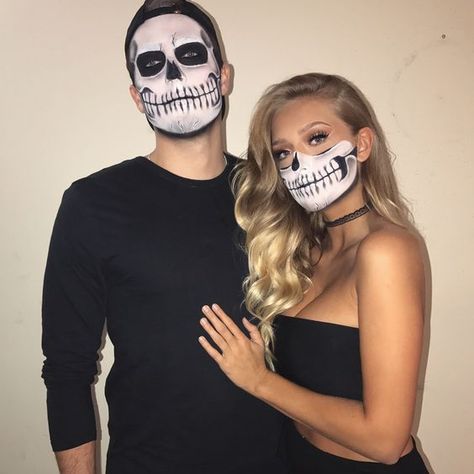 Halloween Costume Couple, Halloween Costumes Women Scary, Easy Couple Halloween Costumes, Easy Couples Costumes, Makeup Clown, Couples Halloween Costumes, Halloweenský Makeup, Halloween Make-up Looks, Halloween Parejas