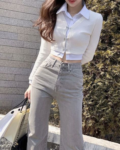 Cute Outfits Skirt, Nails Selfie, Outfits Skirt, Korean Outfit Street Styles, Beauty Hairstyles, Y2k Cute, Korean Casual Outfits, Fashion Y2k, Korean Girl Fashion