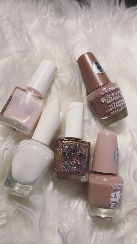 A whole vibe Nail Colors For Pale Skin, Snapchat Makeup, Nail Paint Shades, Brown Nails Design, Aesthetic Letters, Bead Embroidery Patterns, Nail Polish Collection, Diy Skin, Nail Paint