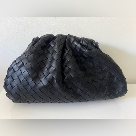 Designer: Bottega Veneta Style: Intrecciato Nappa Leather Oversized Pouch Clutch Color: Black Material: Genuine Lambskin Leather Original Retail Price: $4,200 Details: Magnetic Framed Top Closure Lined In Leather No Dust Bag Condition: Pre-Owned, Excellent Condition. Faint Residue, Scuffs On The Interior, No Odors. Creases On The Leather. Dust Bag Not Included. Measurements Height: 8 Inches Width: 15.5 Inches Depth: 3 Inches Oversized Clutch, Clutch Pouch, Handbag Black, Nappa Leather, Lambskin Leather, Bottega Veneta, Dust Bag, Pouch, Handbags