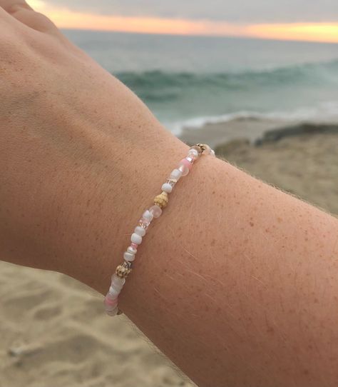 Bracelet With Shells, Ocean Bracelet, Daisy Bracelet, Surf City, Gold And Pink, Chunky Bracelets, Shell Bracelet, Pink Bracelet, Shell Beads