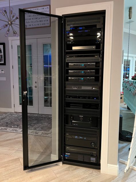 Server Rack Design, Sonos Home Theater Setup, Home Network Closet, Home Networking Setup, Home Server Rack, Home Theater Wiring, Infinity Homes, Security Room, Home Theater Installation