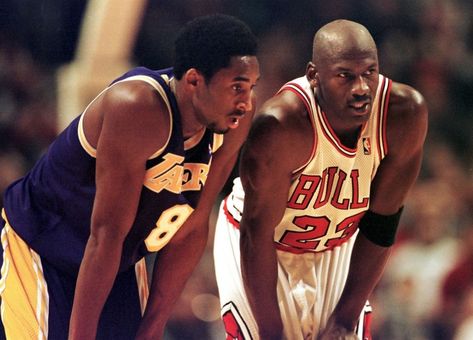 Michael Jordan says he could've beaten any player but Kobe Bryant - Los Angeles Times Jordan Basketball Player, Kobe Bryant Michael Jordan, Michael Jordan Pictures, Phil Jackson, Hakeem Olajuwon, Karl Malone, Kobe Bryant Pictures, Art Football, Bola Basket