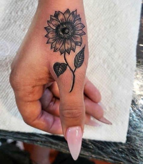 Dark Disney Tattoo, Chest Tattoo Ideas, Ear Tattoo Ideas, Chest Hair, Friendship Tattoos, Hand Tattoos For Women, Tattoo Design Book, Thigh Tattoos Women, Sunflower Tattoo