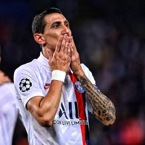 Di Maria Pic Wallpaper, Professional Football, Soccer Player, Draw On Photos, Paris Saint, Paris Saint-germain, Saint Germain, Wallpaper 4k, Soccer Players