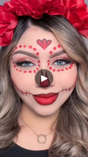 4.8M views · 124K reactions | Maquillaje de Catrina fácil y sencillo ❤️🙌🏻 espero les sirva ! Use productos de Cyzone que ahorita tienen súper descuento por el black Friday #maquillaje #makeup #makeuptutorial #catrinamakeup #catrinas #DiaDeMuertos | valeriaaaenriquez Fun Office, Spooky Party, Heavy Lifting, Dia De Muertos, Face Painting, Halloween Makeup, Face Makeup, Black Friday, Halloween Costumes