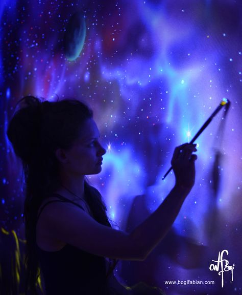 When The Lights Go Out, My Glowing Murals Turn These Rooms Into Dreamy Worlds | Bored Panda Galaxy Room, Smart Tiles, Room Deco, Galaxy Painting, Interior Paint Colors, Dark Room, Joanna Gaines, Painting Bathroom, Drawing Tutorials