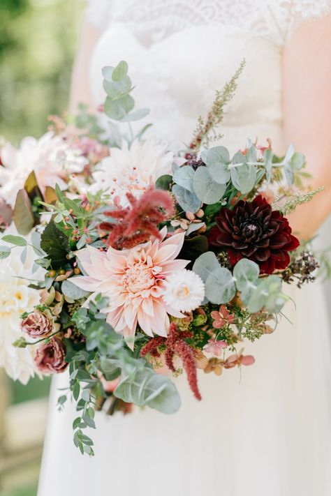 Burgundy Dahlia, Dahlias Wedding, Wedding Flower Guide, Rustic Garden Wedding, Dahlia Bouquet, Garden Retreat, Blush Wedding Flowers, Vintage Details, Wedding Flowers Summer