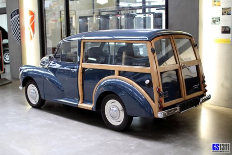 1956 - 1971 Morris Minor 1000 Traveller „Woody" Morris Traveller, Vintage Cars 1950s, Veteran Car, Woody Wagon, British Motors, Morris Minor, Shooting Brake, Dream Family, Classic Motors