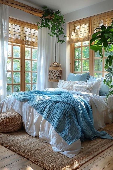 Boho Coastal Bedroom, Boho Chic Bedroom Decor, Small Bedroom Decor Ideas, Beach House Bedroom, Beachy Room, Chic Bedroom Decor, Coastal Bedrooms, Small Bedroom Decor, Coastal Bedroom