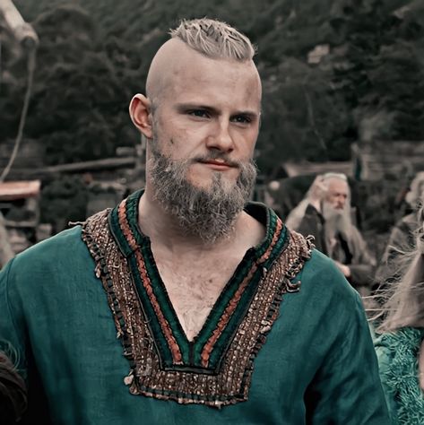 Icon Alexander Ludwig Vikings, Bjorn Lothbrok, Bjorn Vikings, Sons Of Ragnar, Vikings Show, Cristino Ronaldo, Vikings Tv Show, Alexander Ludwig, Dragon Age Origins