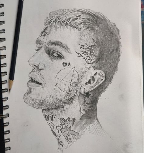 Pencil sketch portrait drawing of lil peep Lil Peep Castles Drawing, Xxxtentaci̇on Drawing Easy, Lil Peep Drawing Easy, Lil Peep Art Drawing, Sketches Scary, Lil Peep Drawing Ideas, Lil Peep Painting, Lil Peep Drawing, Peep Drawing