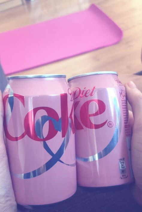 Pink Diet Coke Aesthetic, Pink Diet Coke, Pink Diet, Izzy Core, Coquette Bedroom, Coca Cola Zero, Diet Coke, Starbucks Drinks, Aesthetic Images