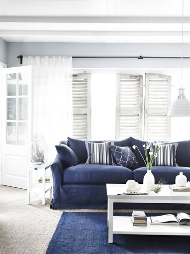 Blue Couch Living, Blue Sofa Living, Blue Sofas Living Room, Blue Couch Living Room, Navy Living Rooms, Blue And White Living Room, Sofa Fabric Upholstery, Blue Couches, Coastal Living Rooms