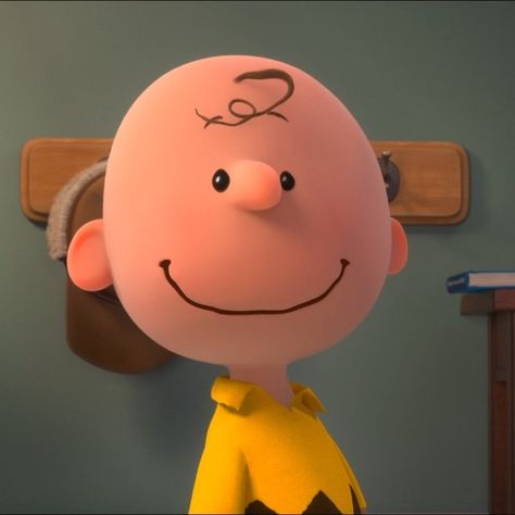 Noah Schnapp as Charlie Brown in The Peanuts Movie (2015) #animation #cartoon Charlie Brown Pfp, Charlie Brown Movie, Charly Brown, The Peanuts Movie, Woodstock Charlie Brown, Charlie Brown Characters, Brown Icons, Peanuts Movie, Charlie Brown Halloween