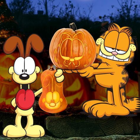 Pumpkin Ideas Carving Cute, Garfield Pumpkin Carving, Garfield Pumpkin, Pumkin Carving, Toys In The Attic, Halloween Vibes, Halloween 2023, Stand By You, Cats And Dogs