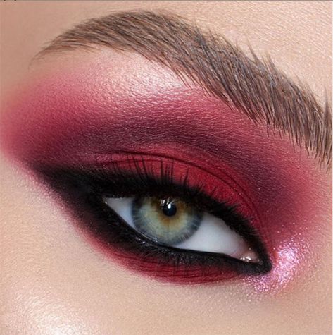 Natasha Denona "Intense RED-IANT Look" using limited edition LOVE EYESHADOW PALETTE #natashadenona #natashadenonabeauty #LOVEPALETTE #eyeshadow #palette #LOVESTORY #ndlovestory #new #makeup #crueltyfree Viva Magenta Makeup Look, Red Dramatic Eye Makeup, Burgundy Goth Makeup, Red Eye Shadow Looks, Red And Black Smokey Eye, Magenta Eye Makeup, Magenta Eyeshadow, Dark Pink Eyeshadow, Dark Red Makeup