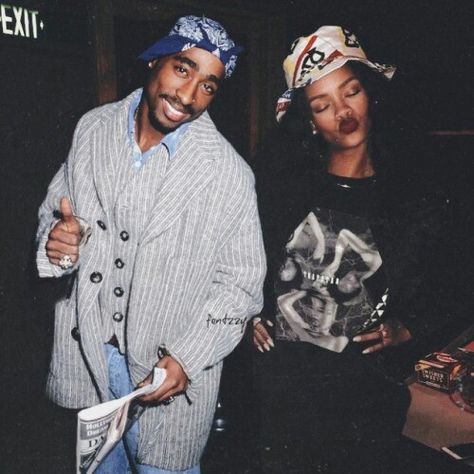 Tupac & Rihanna Tupac Wallpaper, Looks Hip Hop, Gangster Rap, Tupac Pictures, Estilo Cholo, Arte Hip Hop, Stile Hip Hop, 90s Hip Hop Fashion, 90s Hip Hop