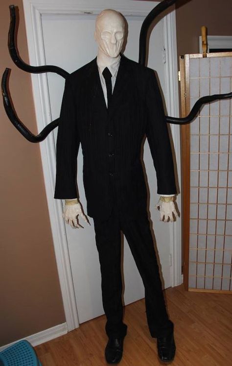 Slender Man Slender Man, Costume Ideas, Halloween Costume, Halloween Costumes, Suit Jacket, Halloween, Anime, Quick Saves