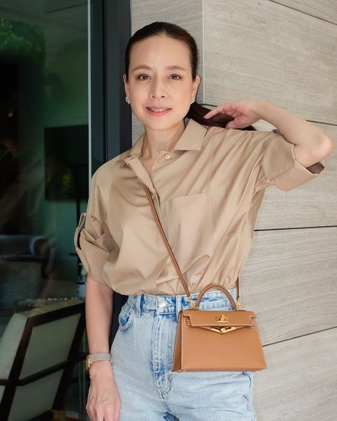 Kelly 20 Hermes Outfit, Hermes Mini Kelly Bag Outfit, Hermes Kelly Outfit Casual, Hermes Kelly Mini Outfit, Hermes Kelly 20 Outfit, Mini Kelly Hermes Outfit, Mini Kelly Outfit, Luxury Outfits Classy, Luxury Travel Aesthetic