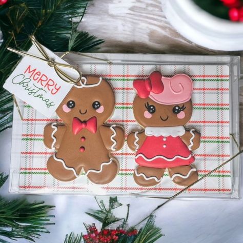 🎄✨ Gingerbread Cuties for Christmas! ✨🎄 Meet the sweetest little pair you'll ever see this holiday season! 🍪❤️ These adorable gingerbread boy and girl cookies are hand-decorated to perfection, making them the perfect addition to any festive celebration. 🎁 Packaged beautifully and ready to gift (or enjoy yourself 😉), they’ll be a hit with family, friends, or co-workers! Each cookie is carefully heat-sealed for freshness, ensuring they stay as delightful as they look. Bring a little extra ma... Girl Gingerbread Cookies, Gingerbread Girl Cookie, Gingerbread Boy And Girl, Parade Ideas, Gingerbread Lady, Enjoy Yourself, Gingerbread Girl, Cookies For Kids, Girl And Boy