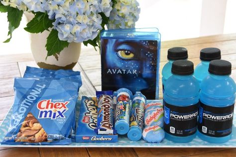 Make a quick and easy movie night snack tray for Avatar in anticipation of the grand opening of Disney's Pandora World of Avatar at Animal Kingdom! Avatar Movie Night, Floating Mountains, Pandora World, Disney Movie Night Dinner, Avatar Theme, Movie Night Food, Disney Movie Night, Birthday Party Snacks, Movie Night Snacks