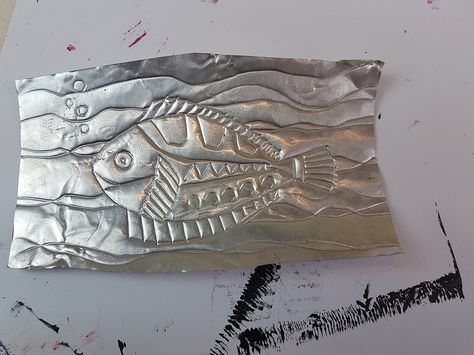 Aluminium Foil Printing by Paul Carney Tin Foil Fish, Aluminum Foil Crafts, Pop Can Crafts, Tin Foil Art, Metal Embossing Art, Fish Mobile, Group Art Projects, Aluminum Foil Art, Foil Prints