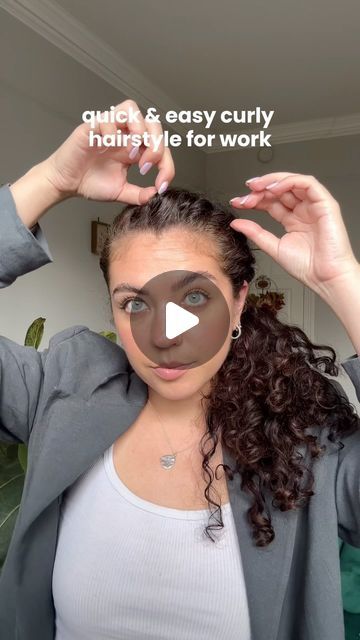 Curly Hair For Work Hairstyles, Easy Hairdo Curly Hair, Curly Hairstyle For Office, Classy Updo Hairstyles Curly Hair, Curly Hair Business Casual, Curly Hair Work Outfit, Short Curly Hair Dos Easy, Short Curly Updo Easy, Curly Hair Hairstyles For Work