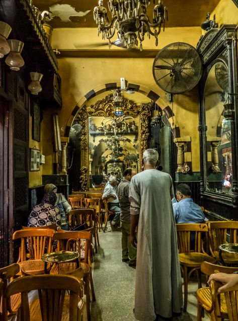 the famous Al-Fishawy Café, the oldest coffee house in Cairo. Egyptian Cafe Design, Egyptian Cafe, Cairo Cafe, Cairo Restaurant, Cafe Riche Cairo, Mena House Cairo, Egyptian Streets, Life In Egypt, Resturant Design