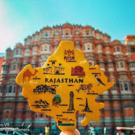 Design Shoes Drawing, Hawamahal Jaipur, Me Cover Instagram Highlight, Rajasthani Culture, Best Place To Visit, Chemistry Basics, Rajasthani Art, India Culture, Face Aesthetic