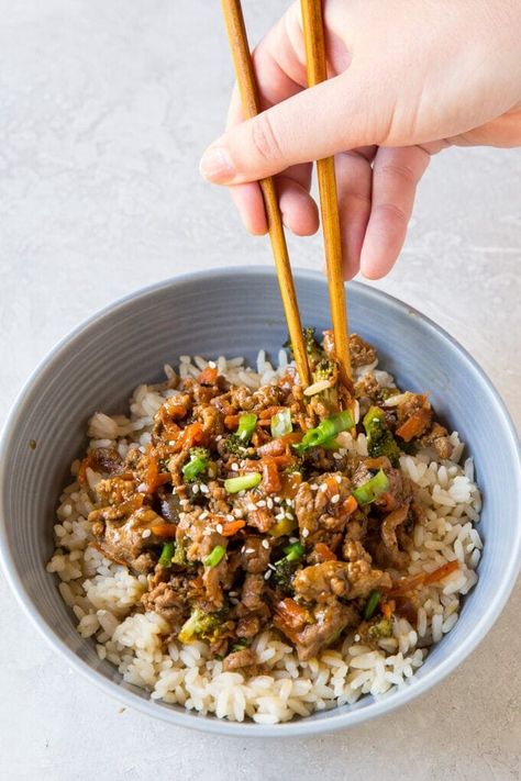 Healthy Teriyaki Turkey Rice Bowl - Yellow Bliss Road Teriyaki Turkey Rice Bowl, Turkey Rice Bowl, Ground Turkey Recipe, Teriyaki Turkey, Teriyaki Rice, Ground Turkey Recipes Easy, Healthy Turkey Recipes, Turkey Rice, Ground Turkey Recipes Healthy