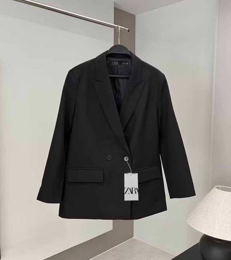 A stunning Zara-duplica blazer, with the authentic Zara label ! Upgrade your style effortlessly with this AliExpress find –This chic blazer adds a touch of sophistication and freshness to your wardrobe. ✨ Verified Link ! I am talking with the seller, so if you have any questions, don't hesitate a seconde ;) ! #AliExpressFashion #ZaraDupes #BlazerStyle #FashionFinds #OOTD #Outfit #Fashion #Whattowear #ZARA #black #Blazer #Style #Fashionable #Modest Zara Label, Zara Black Blazer, Black Blazer Style, Chic Blazer, Zara Blazer, Blazer Style, Upgrade Your Style, Blazer Fashion, Ootd Outfit