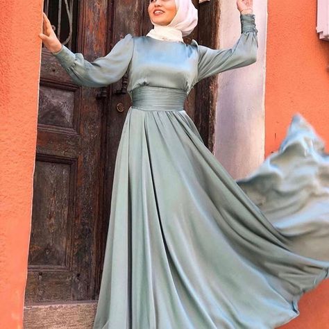 Mint Green Dress Hijab, Green Dress Hijab, Urban Modesty, Dress Hijab Soiree, Mint Yeşili, Hijab Soiree, Modesty Dress, Girl Green Dress, Sleeved Velvet Dress