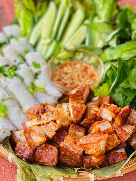 Heo Quay, Mlem Mlem, Vietnam Food, Asian Food Recipes, Food Motivation, Food Candy, Food Aesthetics, Healthy Food Motivation, Hoi An