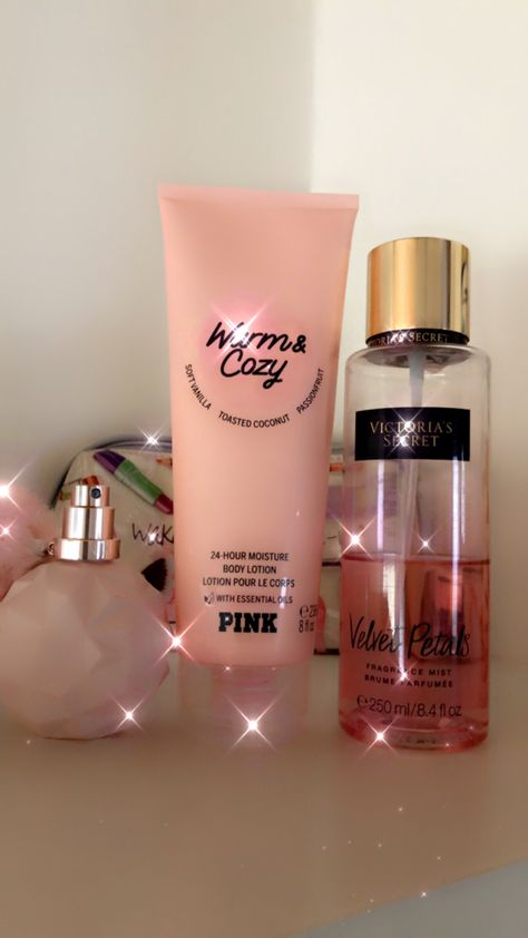 Sweet Like Candy Perfume Layering, Perfume Aesthetic Ariana Grande, Warm And Cozy Victoria Secret, Velvet Petals Victoria Secret Combo, Sweet Like Candy Perfume Aesthetic, Warm And Cozy Perfume, Sweet Like Candy Perfume, Smell Like Candy, Ariana Grande Sweet Like Candy