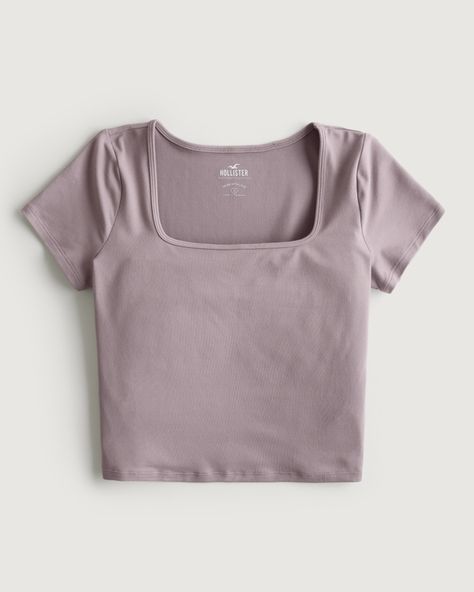 Women's Seamless Fabric Square-Neck Baby Tee | Women's Clearance | HollisterCo.com Outfit Builder, Sitewide Sale, Low Low, Cute Preppy Outfits, Trendy Clothes, Cute Everyday Outfits, Back To School Outfits, Hollister Tops, Really Cute Outfits