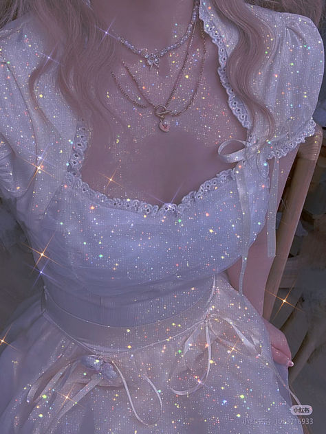 Pink Aesthetic Dress, Sparkly Aesthetic, Glittery Jewelry, Glitter Dresses, Glitter Aesthetic, Glitter Photography, Cute Formal Dresses, Glittery Dress, Dreamy Aesthetic