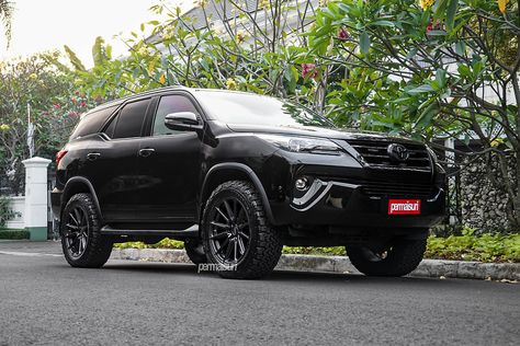 Fortuner Modified, Bike Drawing, Toyota Fortuner, Cars Luxury, Car Ideas, Sports Cars Luxury, Tyre Size, Super Cars, Sports Cars