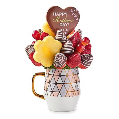 480-840-0300 The Berry Best Mom Bouquet - available for pickup and delivery 5/8!  Order now!  Wow!  #edible #Mothersdaygifts #MothersDay2019 #Scottsdale #giftideas Mom Bouquet, Edible Fruit Arrangements, Chocolate Dipped Fruit, Edible Bouquets, Diy Edible, Fruit Arrangements, Fruit Gifts, Edible Arrangements, Chocolate Dipped Strawberries