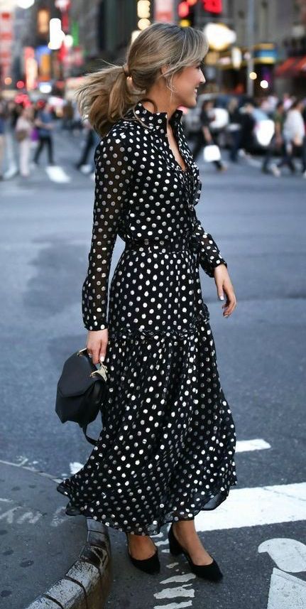 Minimalisticky Chic, Basic Fashion, Blogger Street Style, Polka Dot Maxi Dresses, Tall Fashion, Black Kitten, Mode Casual, Looks Street Style, Nyc Fashion