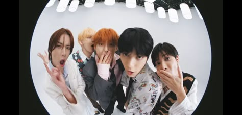 Txt Eras, Tommorow By Together, Txt Core, Mac Wallpapers, Tommorow X Together, Txt Wallpaper, Txt Ot5, Computer Wallpapers, Love My Man